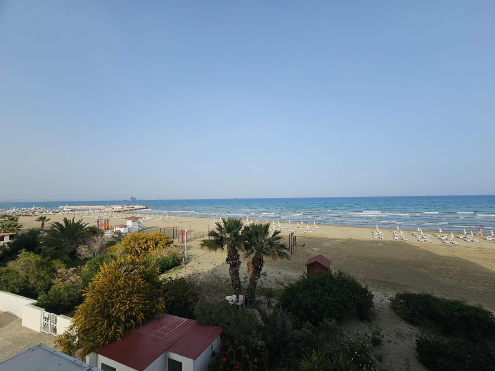 Makenzy Sandy Beachfront Paradise Lárnaka Kültér fotó